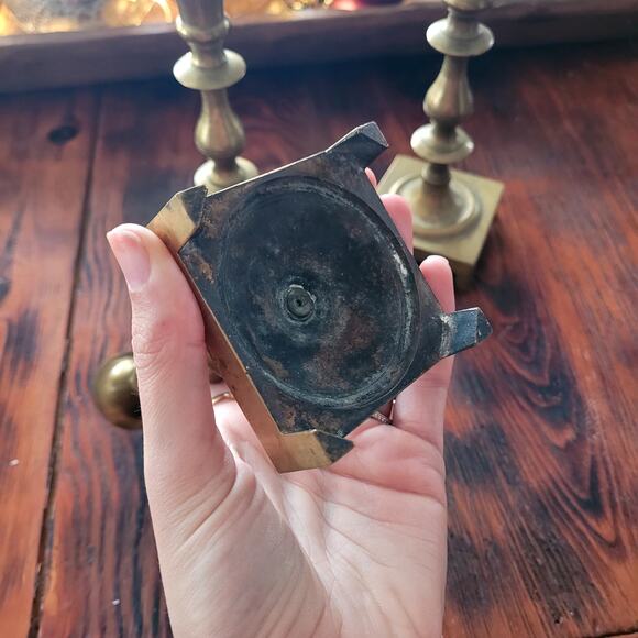 Vintage Brass Candlesticks 7 in. Set of 3 - Picture 6 of 7